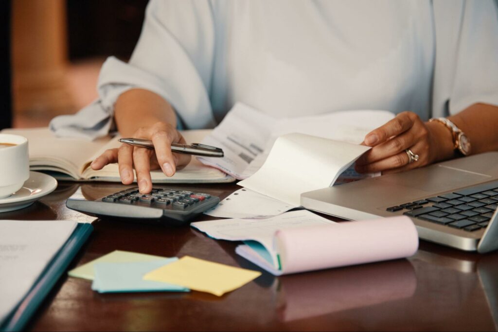 Brasil registra menor taxa de inadimplência do varejo em 6 anos no 1º semestre de 2025, aponta Meu Crediário